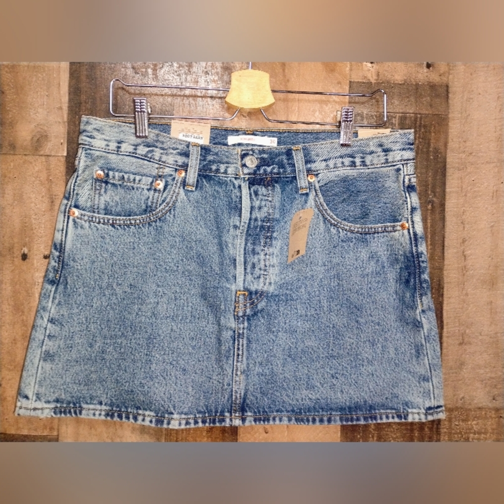 NWT Levi's Icon Blue Casual Denim Button Fly Skirt Blue Size 30